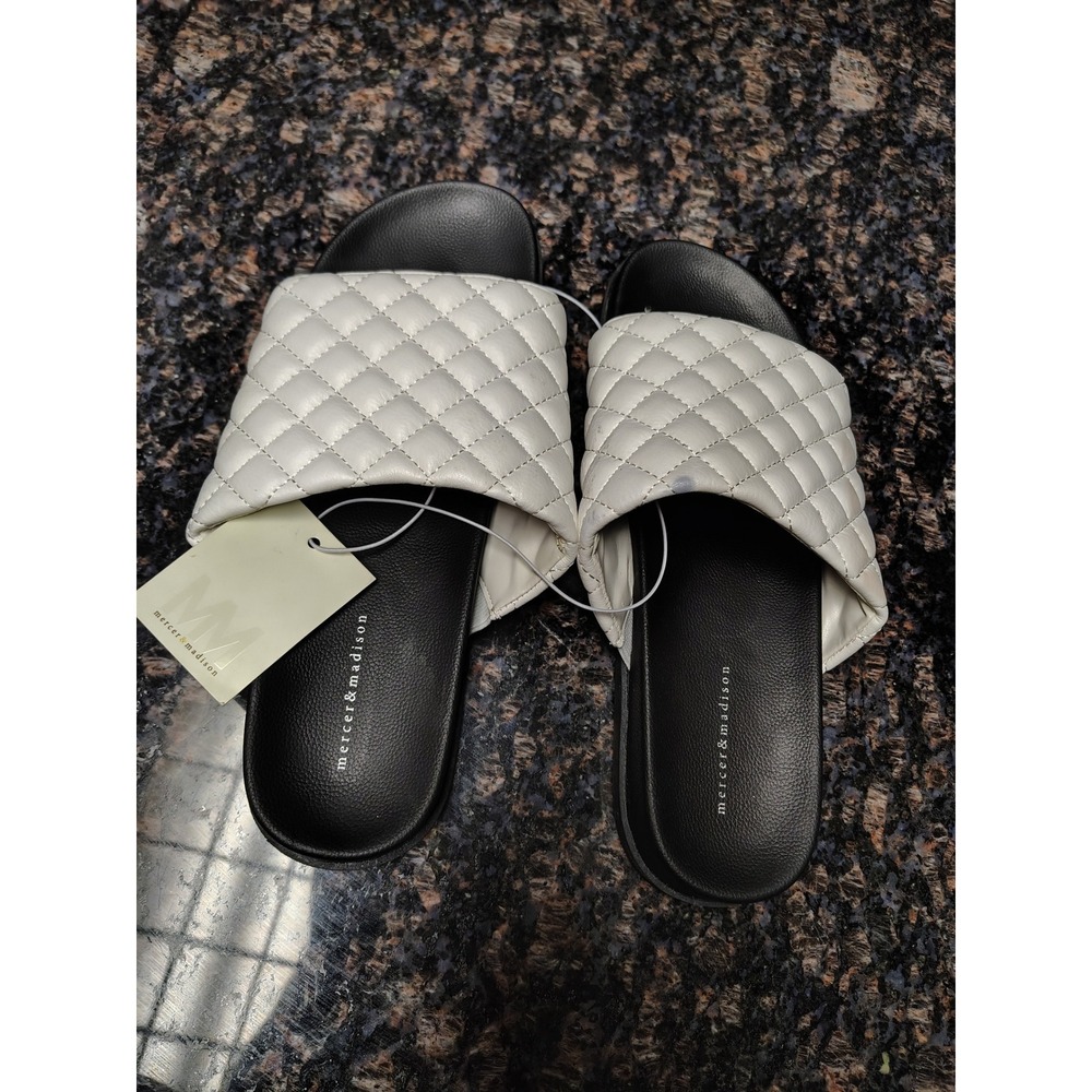 Mercer & Madison Womens Quilted Slide Sandals White Black Slip On Shoes NWT